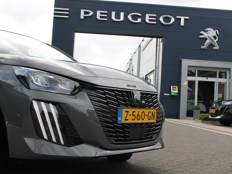 Peugeot e-208 Allure 51 kWh 156PK Navigatie, Rondomzichtcamera, Parkeersensoren, Apple Carplay, Android Auto afbeelding 3