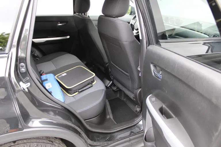 Suzuki Vitara 1.6 Exclusive, 1e Eig. Dealer onderhouden, Bull-Bar en Side-Bars, afbeelding 12