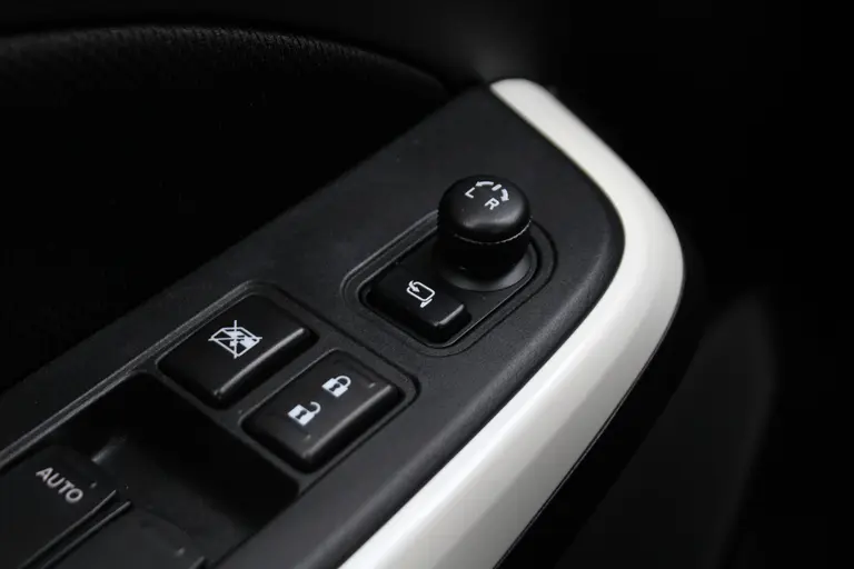 Suzuki Swift 1.2 Stijl 90PK Smart Hybrid Adaptieve Cruise Control, Stoelverwarming, Airco Automatisch, Achteruitrijcamera, Navigatie afbeelding 37