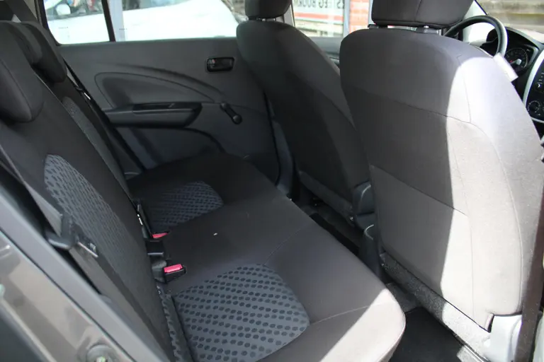 Suzuki Celerio 1.0 Comfort Bluetooth, Elektrische Ramen Vóór, Airco, LED Dagrijverlichting afbeelding 16