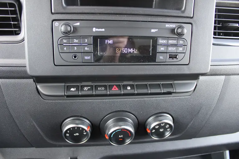 Renault Master Bakwagen T35 2.3 dCi 145PK L3 EL Energy Red By Renault Achteruitrijcamera, Airconditioning, Audio/BlueTooth, Cruise control, DHollandia Bakopbouw met laadklep afbeelding 23
