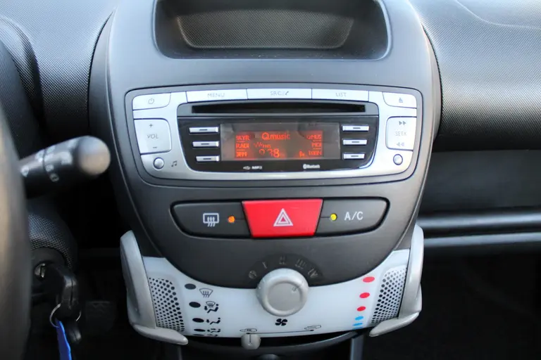 Toyota Aygo 1.0 VVT-i Aspiration 5 Deurs, Airco, Radio/CD, Bluetooth, elec.ramen, Centr.vergrendeling op afstand afbeelding 12