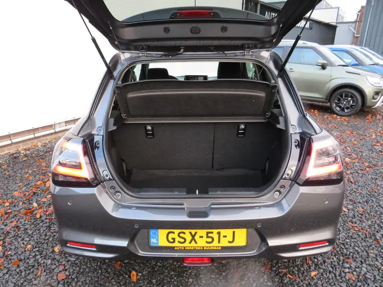 Suzuki Swift 1.2 Select Smart Hybrid, SPECIALE JUBILEUM 17 inch Velgen, Striping pakket en Sharkfinantenne afbeelding 13