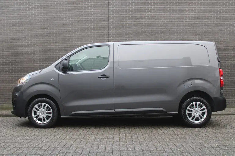 Peugeot Expert 2.0 BlueHDI 120 Standard Premium Airco, Cruise control, Trekhaak, Apple Carplay/Android auto, Bluetooth handsfree, afbeelding 3