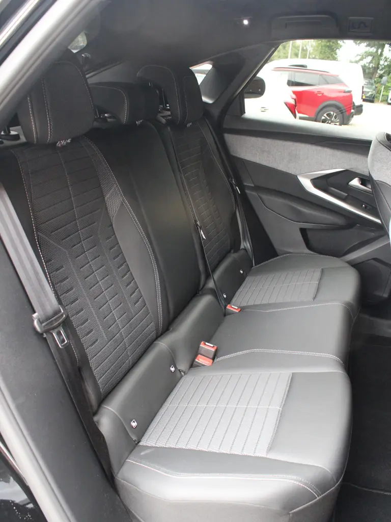Peugeot 3008 1.2 Hybrid 136 Allure Automaat afbeelding 34