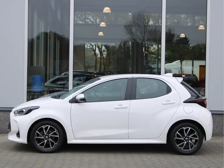 Toyota Yaris 1.0 VVT-i Active Cruise Control, Airco, Lichtmetalen Velgen, Bluetooth, Achteruitrijcamera afbeelding 12