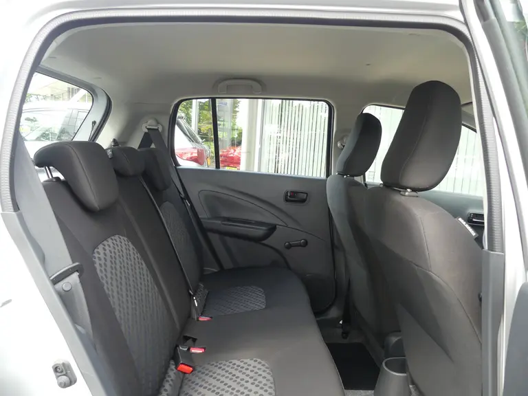 Suzuki Celerio 1.0 Comfort, Airco, Bluetooth, Elektrische ramen afbeelding 19