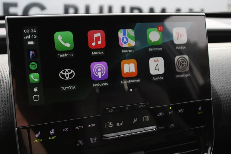 Toyota Bz4x Dynamic 71 kWh Trekhaak, Navigatie, Stoelverwarming, Stuur Verwarmd, Cruise Control Adaptief afbeelding 31