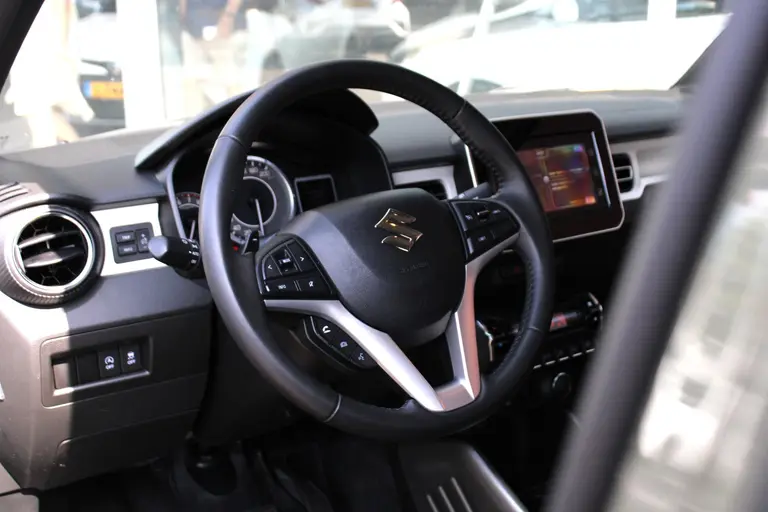 Suzuki Ignis 1.2 Smart Hybrid Style Automaat Navigatie, Achteruitrijcamera, Cruise Control, Stoelverwarming afbeelding 4