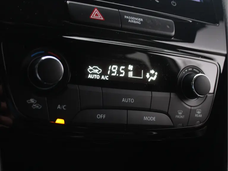 Suzuki Vitara 1.4 Boosterjet Style Smart Hybrid Leder/Alcantara Bekleding, Adaptieve Cruise en Climate Control afbeelding 21