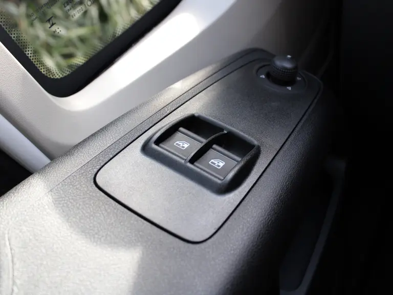 Peugeot Boxer 2.2 BlueHDi 140PK L4 3.5t Citybox Bakwagen/Laadbak/Citybox Navigatie, LED Koplampen, Laadklep, Draadloze Telefoonlader afbeelding 14