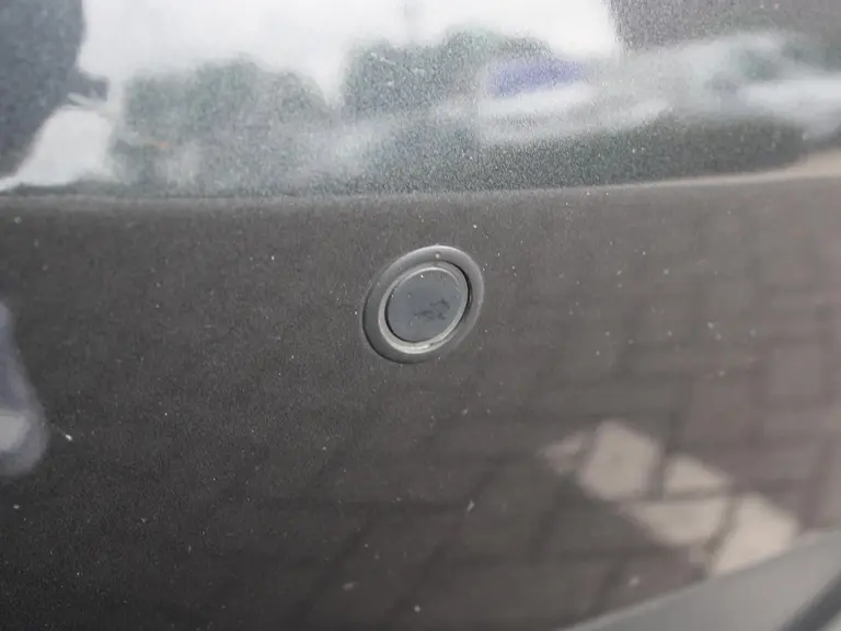 Dacia Duster Blackshadow 1.2 TCe 4x2 125PK Leder, Trekhaak, Achteruitrijcamera, Navigatie, Airco afbeelding 4