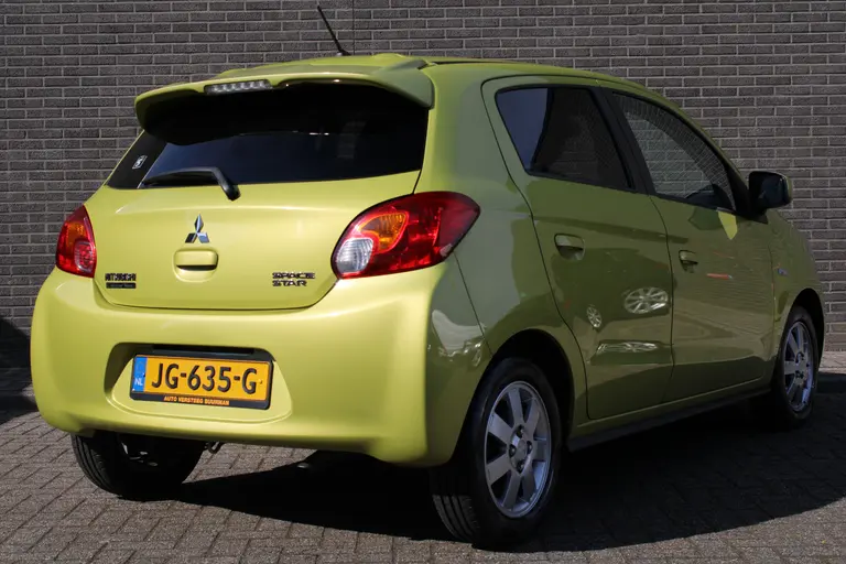 Mitsubishi Space Star 1.0 Bright Elektr. ramen, Start/stop, 14'' inch LM velgen, ClimateControl, Privacy Glass afbeelding 4