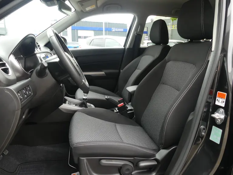 Suzuki Vitara 1.4 Boosterjet Select Smart Hybrid Apple Carpl/Andr Auto, Cruise Control, Park sensor achter + camera afbeelding 9