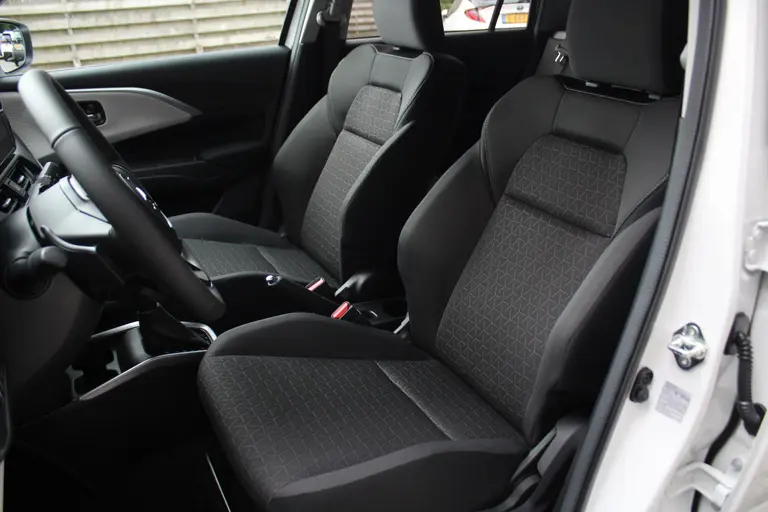 Suzuki Swift 1.2 Style Smart Hybrid CVT Automaat NIEUW MET 6 JAAR GARANTIE! Navigatie, Adaptieve Cruise Control, Stoelverwarming, Climate Control afbeelding 5