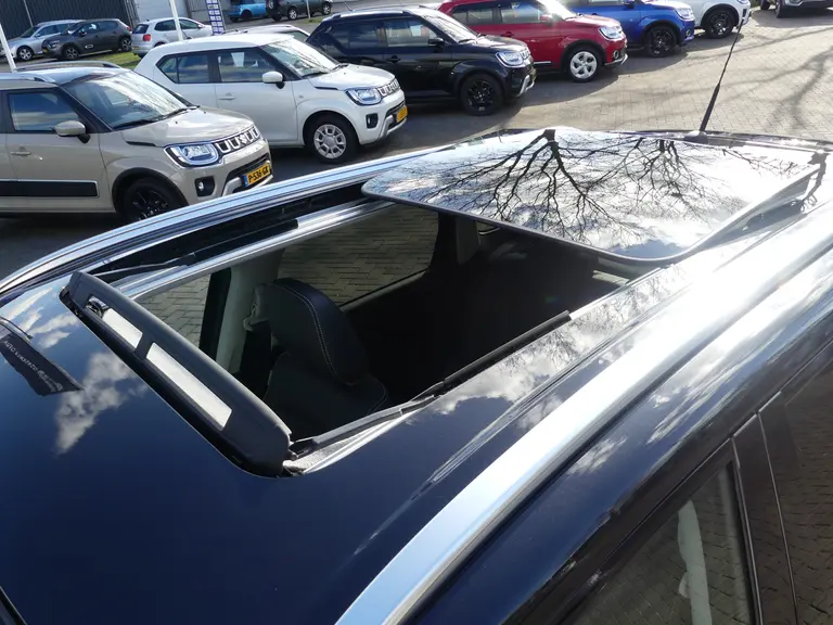 Suzuki Vitara 1.4 Boosterjet Style Smart Hybrid Panorama-dak, Trekhaak Schuif/Kanteldak, Navi, Bekleding half leder afbeelding 26