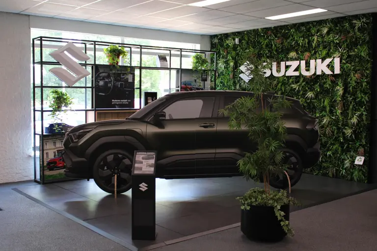 Suzuki Swift 1.2 Select Smart Hybrid 1e eigenaar en Dealer onderhouden! afbeelding 35