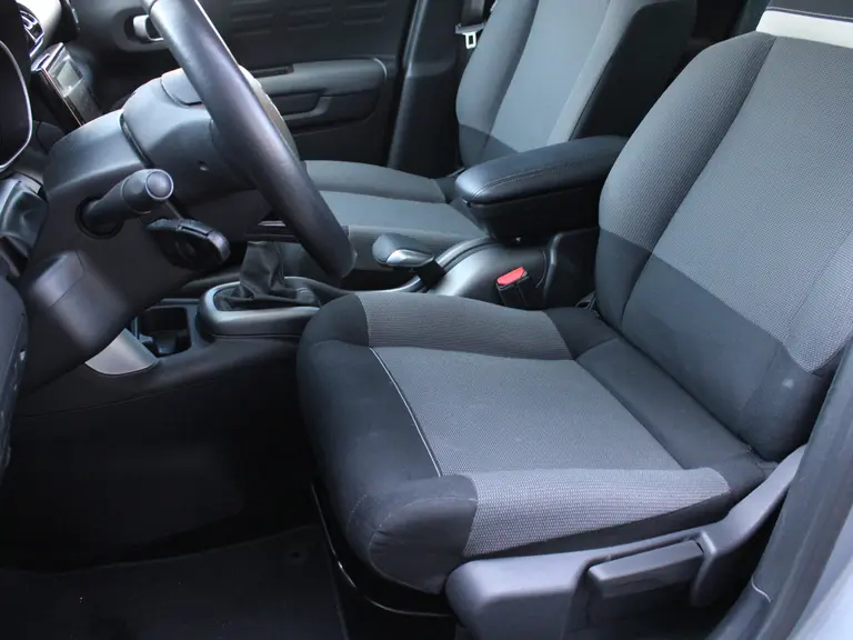 Citroën C3 Aircross Shine 1.2 PureTech 110PK Navigatie, Parkeerhulp voor en achter + Camera, Apple Carplay/Android Auto, Trekhaak afbeelding 29