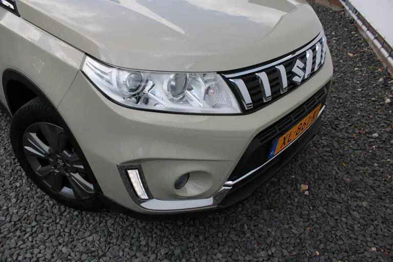 Suzuki Vitara 1.0 Boosterjet Select, Automaat, Trekhaak, Parkeersensoren en Navigatie afbeelding 29