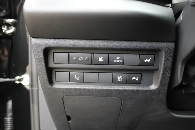 Mitsubishi Outlander 2.4 PHEV First Edition 20" LM velgen, Stuur+stoelverwarming, Standkachel, Premium audio, PDC V+A, Trekgewicht 1.600 KG. afbeelding 19