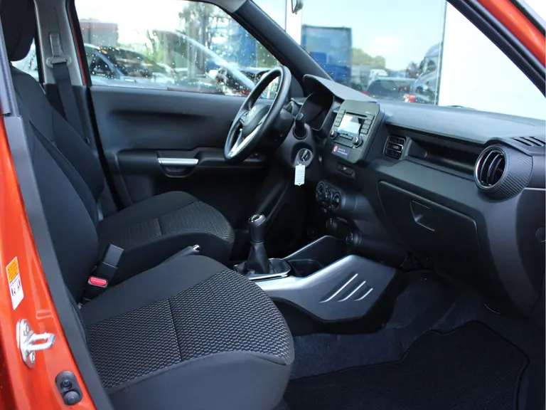 Suzuki Ignis 1.2 Smart Hybrid Comfort Bluetooth, Radio-CD Speler, Elektrisch Verstelbare Buitenspiegels, Start-/Stopsysteem, Airco afbeelding 30
