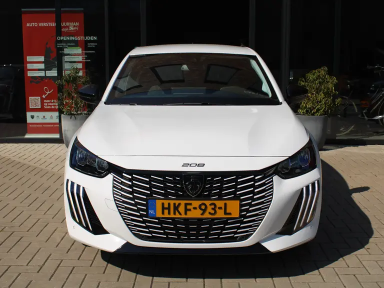 Peugeot 208 1.2 PureTech 100 Allure Navigatie, Stoelverwarming, Camera achter, Parkeerhulp voor & Achter, Lichtmetalen velgen afbeelding 3