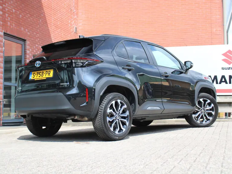 Toyota Yaris Cross 1.5 Hybrid Dynamic Navigatie, Achteruitrijcamera, Climate Control, Bluetooth afbeelding 11