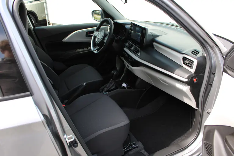 Suzuki Swift 1.2 Select Smart Hybrid, Automaat, NIEUW met 6 JAAR GARANTIE! Draadloos Applecarplay, Cruise-Control en Parkeersensoren afbeelding 12
