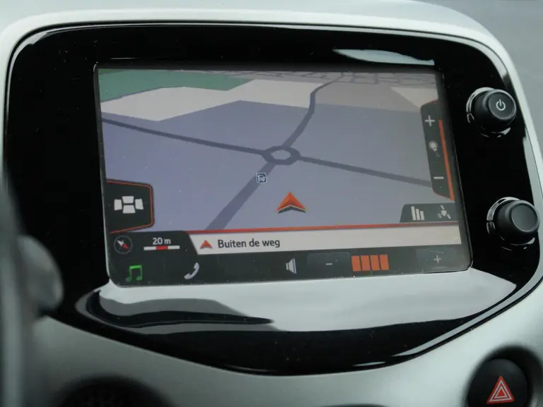 Toyota Aygo 1.0 VVT-i x-nav Achteruitrijcamera, Navigatie, Airco, Bluetooth afbeelding 23
