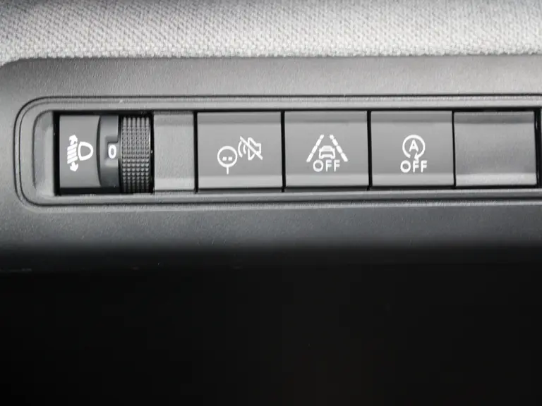 Citroën C3 Aircross Plus 1.2 Turbo 100pk Achteruitrijcamera, Climate Control, Cruise Control, Apple Car Play, Android Auto Navigatie afbeelding 28