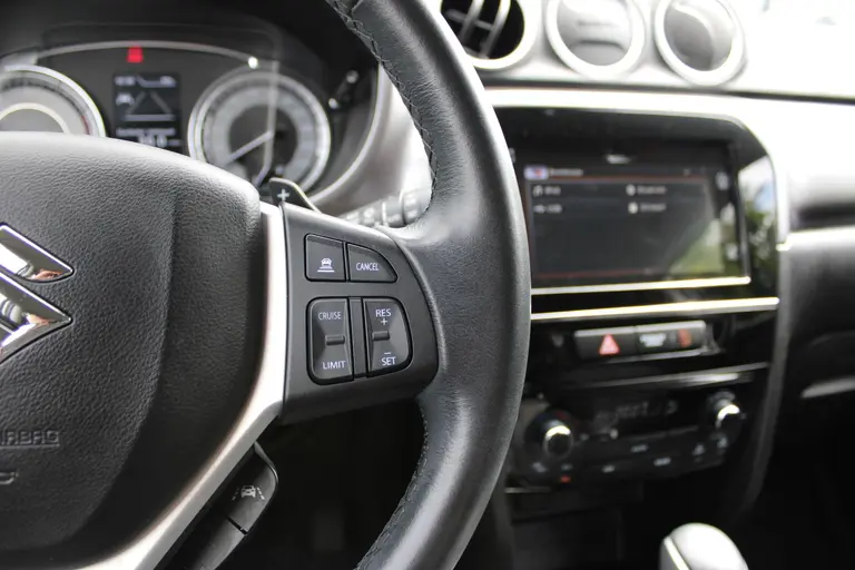 Suzuki Vitara 1.4 Boosterjet Select Smart Hybrid , Automaat, 17000 km en Trekgewicht van 1500KG! afbeelding 23