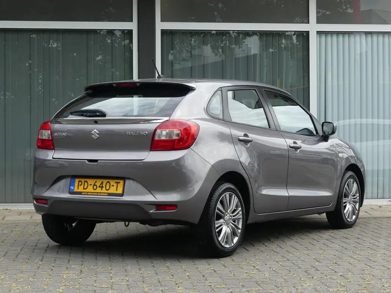 Suzuki Baleno 1.2 Exclusive All seasen banden, Dealer o.h., Airco, Stoelverwarming, afbeelding 4