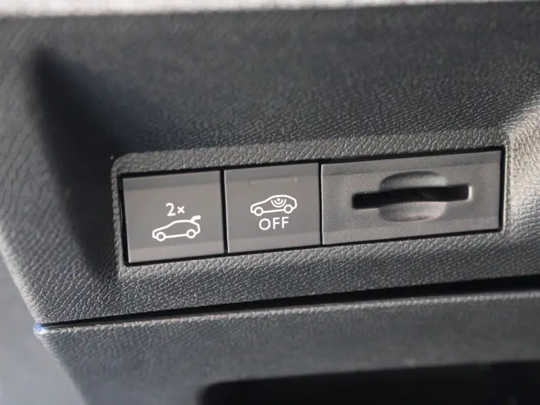 Peugeot 5008 1.2 Hybrid 136PK GT e-DCS6 Automaat 7P Alcantara Leder, Navigatie, Camera 360, Panoramisch-Open Dak, Elektrische Achterklep afbeelding 37