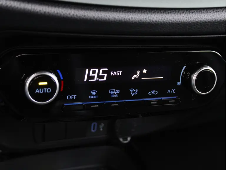 Toyota Aygo X 1.0 VVT-i MT Envy Cruise Control Adaptief, Achteruitrijcamera, Navigatie, Parkeersensoren Voor en Achter afbeelding 18