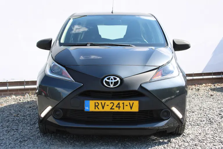 Toyota Aygo 1.0 VVT-i x-fun Elektr. ramen voor, Start/Stop Systeem, Airco, All-Season banden afbeelding 6