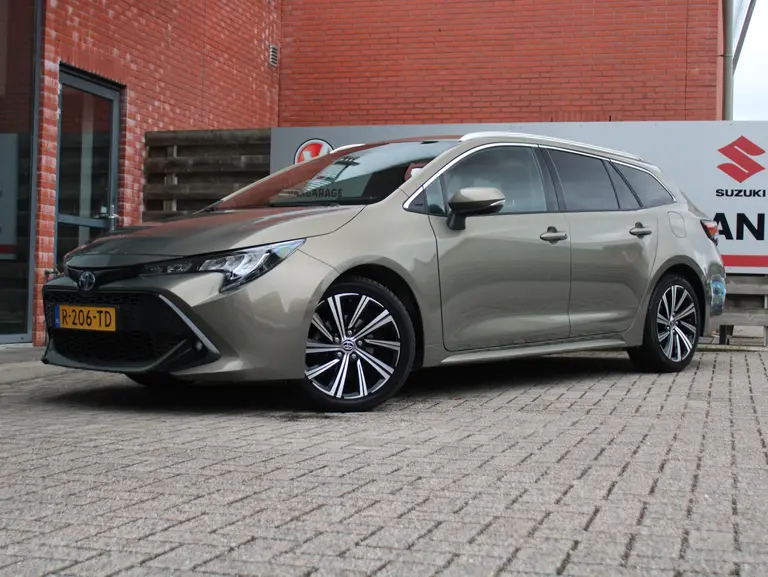 Toyota Corolla Touring Sports 1.8 Hybrid Dynamic Achteruitrijcamera, Stoelverwarming, Cruise Control Adaptief, Draadloze Telefoonlader afbeelding 8