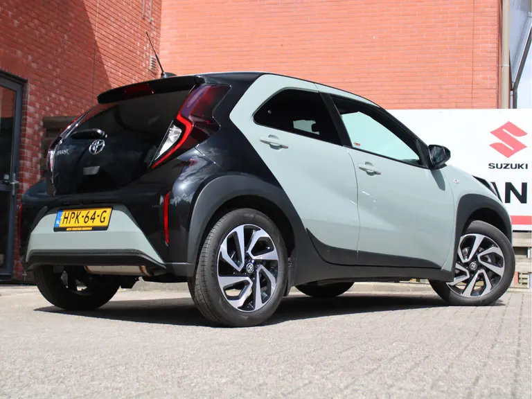 Toyota Aygo X 1.0 VVT-i S-CVT Pulse Automaat Achteruitrijcamera, Cruise Control Adaptief, Airco, Stoelverwarming voor afbeelding 12