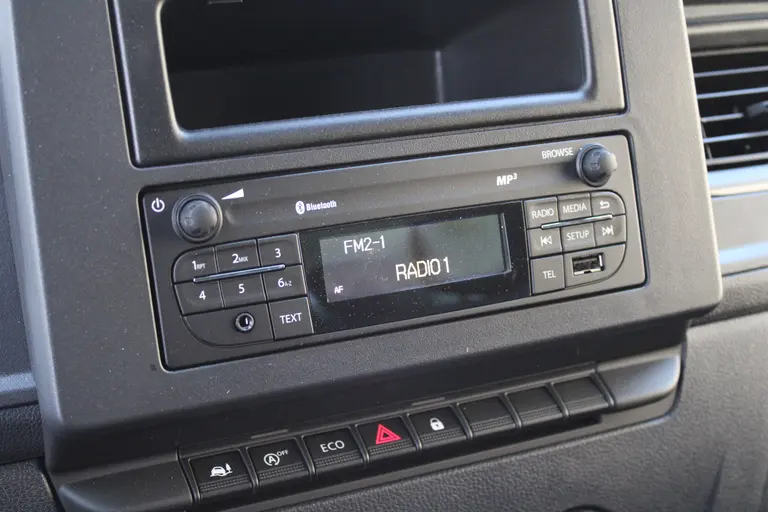 Renault Master Bakwagen + laadklep T35 2.3 dCi 165PK Achteruitrijcamera, Airco, BlueTooth, Cruise control, DHollandia Bakopbouw met laadklep afbeelding 17