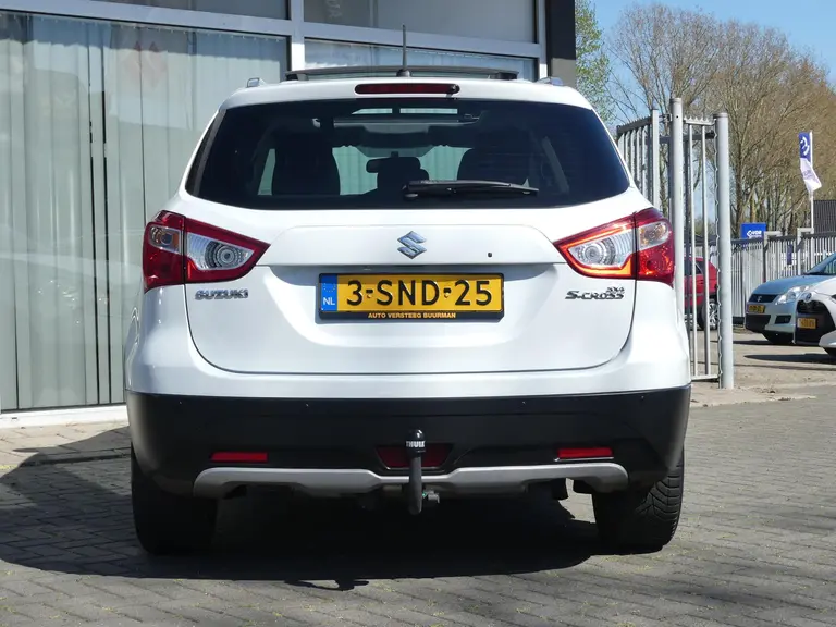 Suzuki S-Cross 1.6 Exclusive Automaat Trekhaak, schuif/kantel dak, Cruise control, Bluetooth afbeelding 6