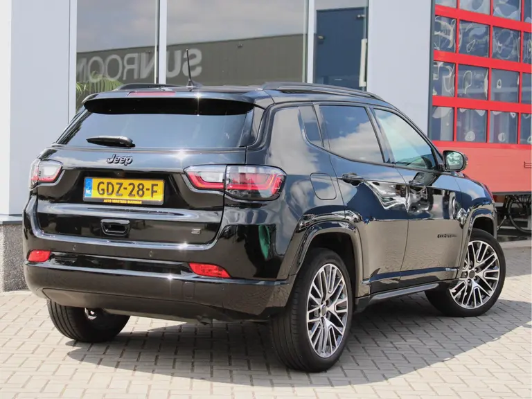 Jeep Compass 1.5T e-Hybrid Altitude Rondomzicht Camera, Stoelventilatie & -verwarming, Cruise & Climate Control afbeelding 3