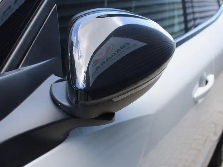 Peugeot 2008 1.2 PureTech GT-Line afbeelding 17