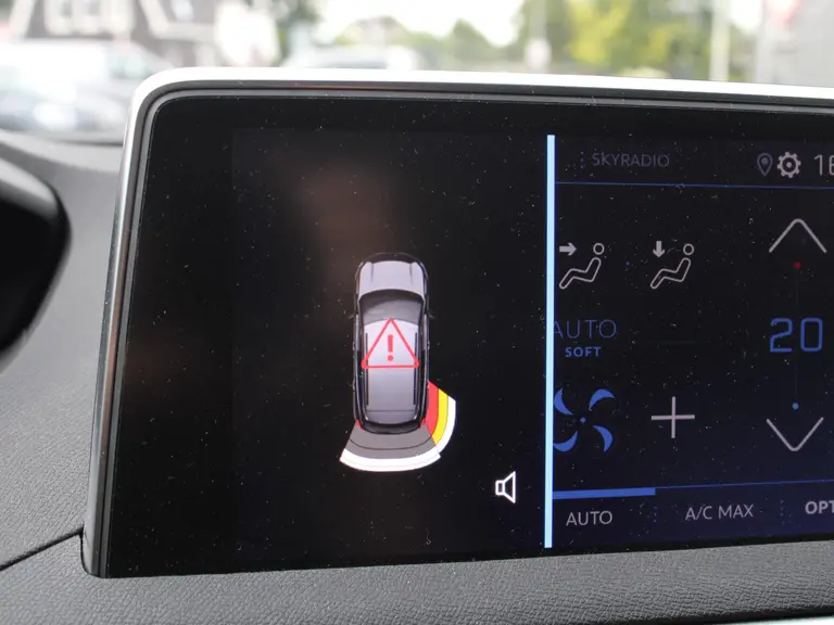 Peugeot 3008 Allure 1.2 PureTech 130PK Trekhaak, AppleCarPlay/AndroidAuto Navigatie, Lichtmetalen velgen, Parkeerhulp voor & achter afbeelding 12