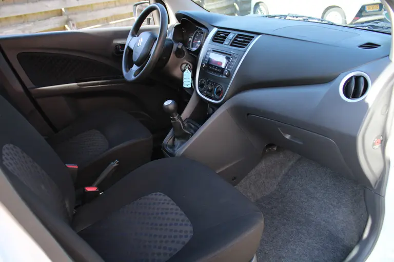 Suzuki Celerio 1.0 Exclusive Bluetooth, Airco, Lichtmetalen Velgen, Elektrische Ramen Voor en Achter afbeelding 18