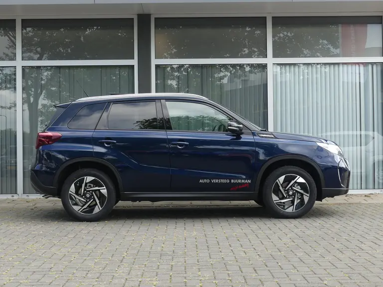 Suzuki Vitara 1.4 Boosterjet Style Smart Hybrid Panorama-dak, Trekhaak Schuif/Kanteldak, Navi, Bekleding half leder afbeelding 2