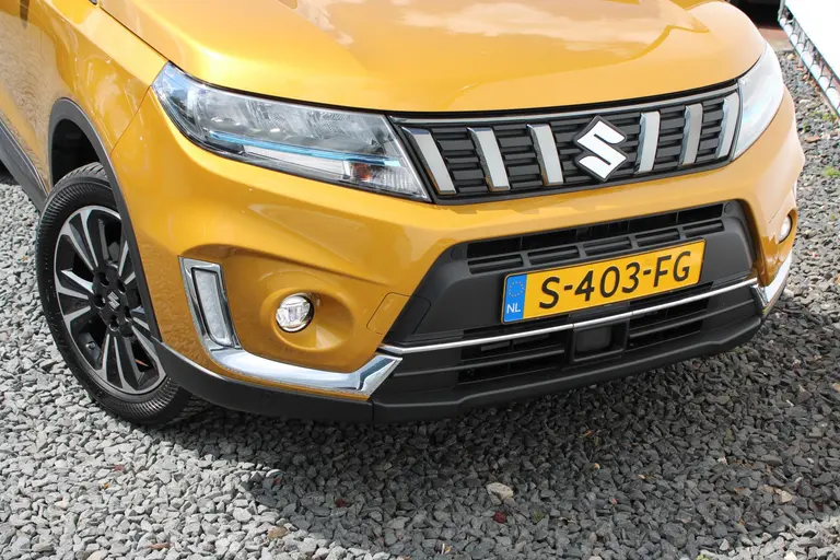 Suzuki Vitara 1.5 Hybrid Style, Automaat, 1e Eig. met Navigatie, Parkeersensoren en Dealer onderhouden! afbeelding 32