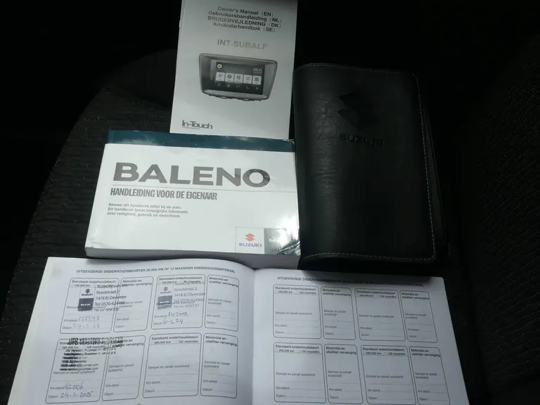 Suzuki Baleno 1.2 Exclusive All seasen banden, Dealer o.h., Airco, Stoelverwarming, afbeelding 26