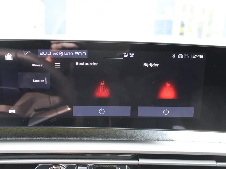Peugeot 3008 Allure 1.2 Hybrid 145PK e-DCS6 Automaat Navigatie, Achteruitrijcamera, Keyless Entry & Start Stoelverwarming, Apple Carplay, Android Auto afbeelding 24