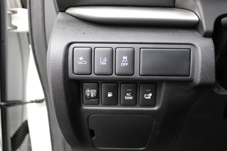 Mitsubishi Eclipse Cross 2.4 PHEV Executive Cruise/Climate control, Trekhaak, Navigatie, Apple Carplay/Android auto, Camera, afbeelding 17