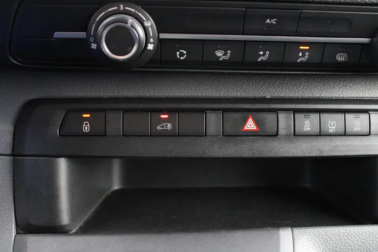 Peugeot Expert 231S 2.0 BlueHDI 120PK Premium Bluetooth, Airco, Parkeerhulp achter, Regensensor, Half Leder afbeelding 19
