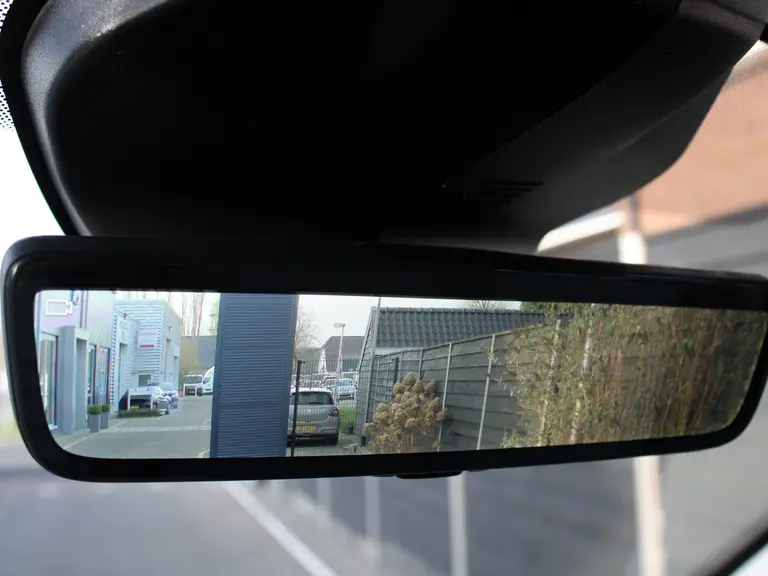 Peugeot Expert 2.0 BlueHDi 145PK EAT8 Automaat L2 Navigatie, Full-LED, Trekhaak Afneembaar, Lichtmetalen velgen, Camera achter + binnenspiegel, Betimmering laadruimte afbeelding 29